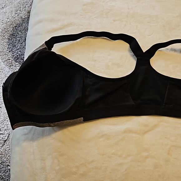 ALL IN MOTION Front Zip SPORTS BRA Size 38D NWOT - Picture 3 of 6
